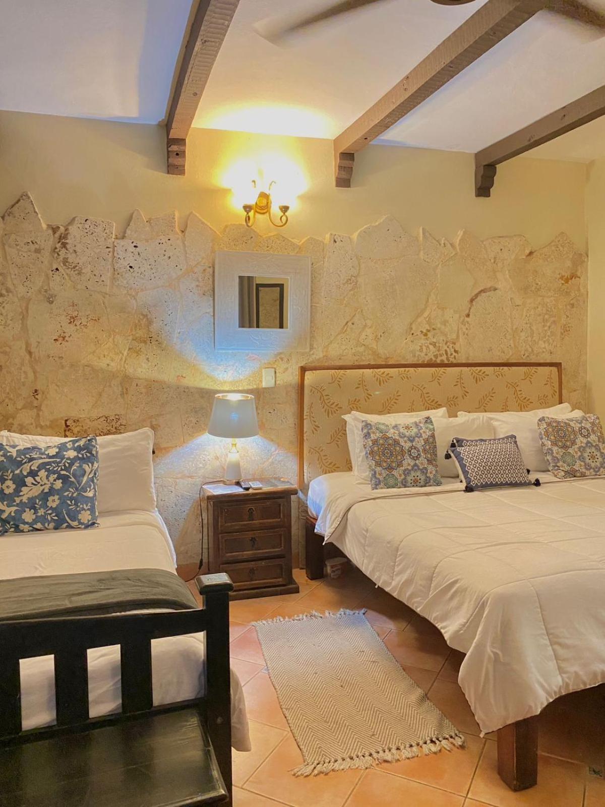 Historic Colonial Boutique Hotel Pool Jacuzzi Bar Restaurant By Aa Group Santo Domingo Exterior foto